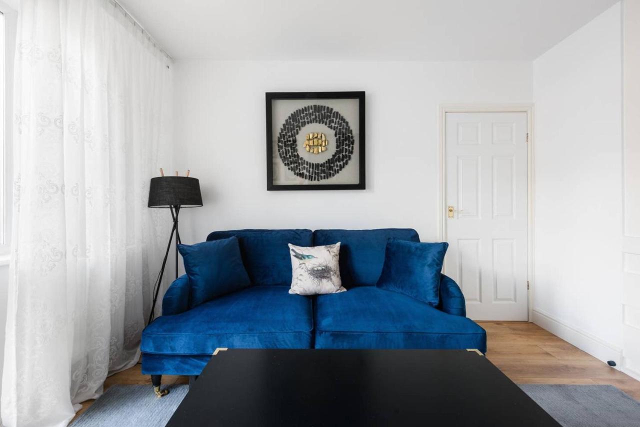 The Bluebird - One Bedroom Apartment In Watford Watford  Dış mekan fotoğraf