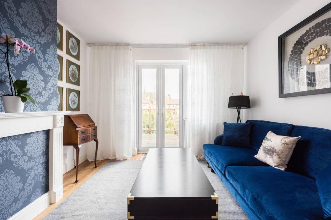 The Bluebird - One Bedroom Apartment In Watford Watford  Dış mekan fotoğraf